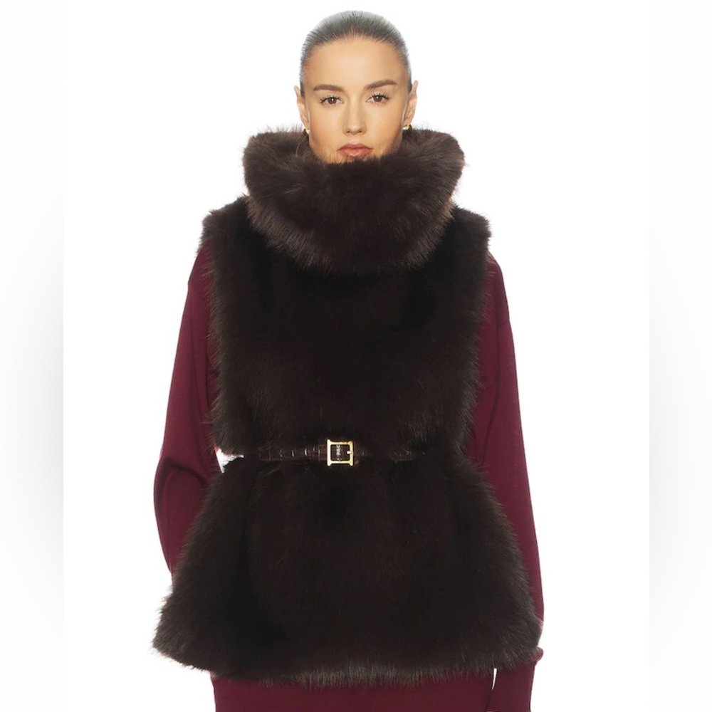 Helsa Faux Fox Gilet - Size XS/S